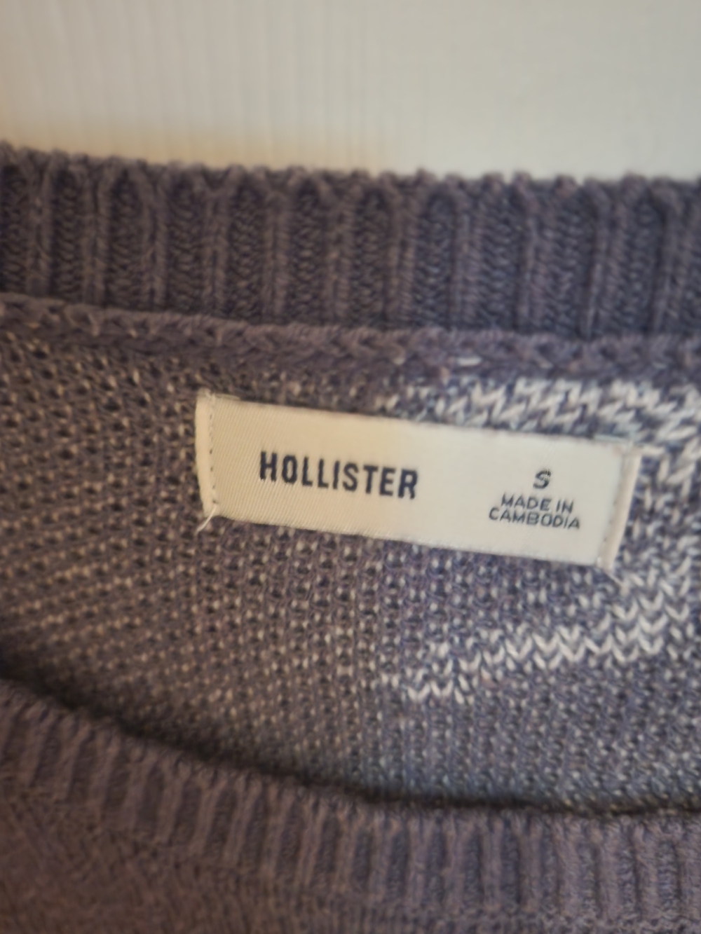 Hollister Heathered Lavender Crewneck Sweater